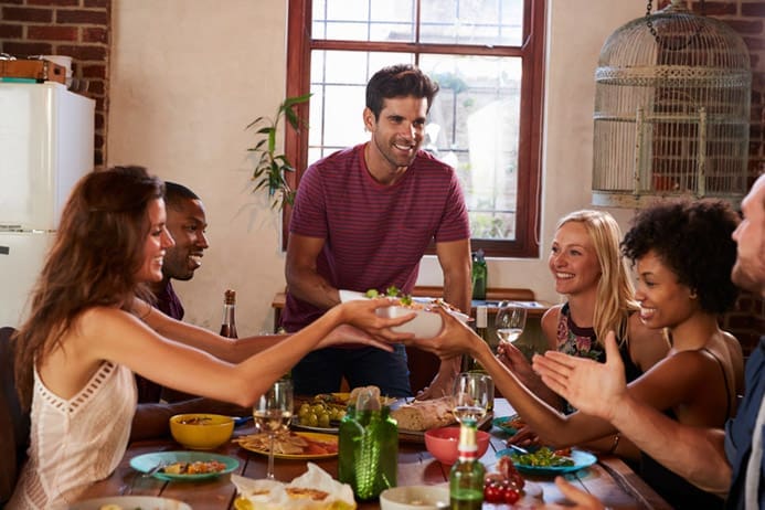How to Practice Mindful Eating when Hosting Dinner Parties