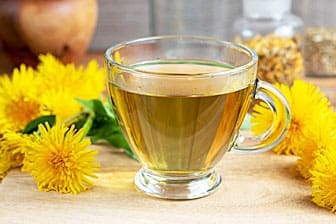 Natural Teas to Flatten Your Stomach and Reduce Bloating
